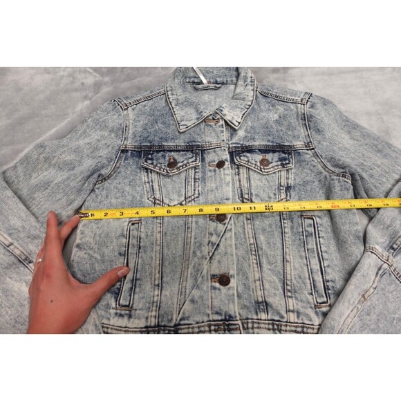 Free People Womens Denim Jacket Size XS Cropped Blue Jean Button - Picture 6 of 6